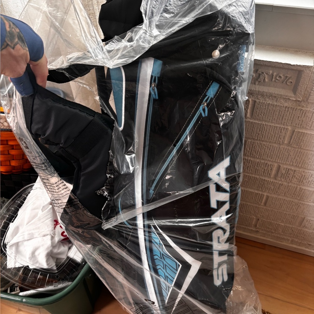 Strata Women's Black and Light Blue Golf Stand Bag - Lightweight Carry